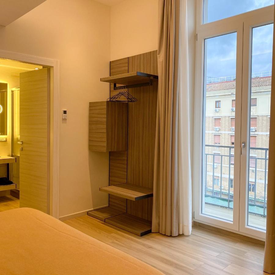 Municipio Luxury Suite Napels Buitenkant foto