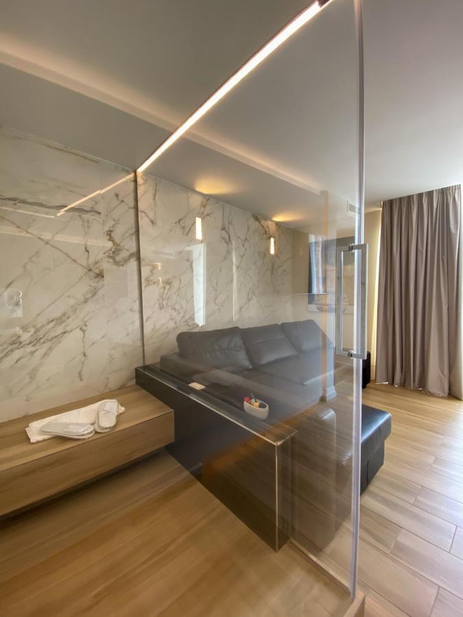 Municipio Luxury Suite Napels Buitenkant foto