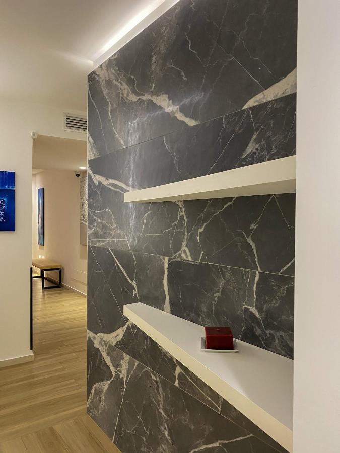 Municipio Luxury Suite Napels Buitenkant foto