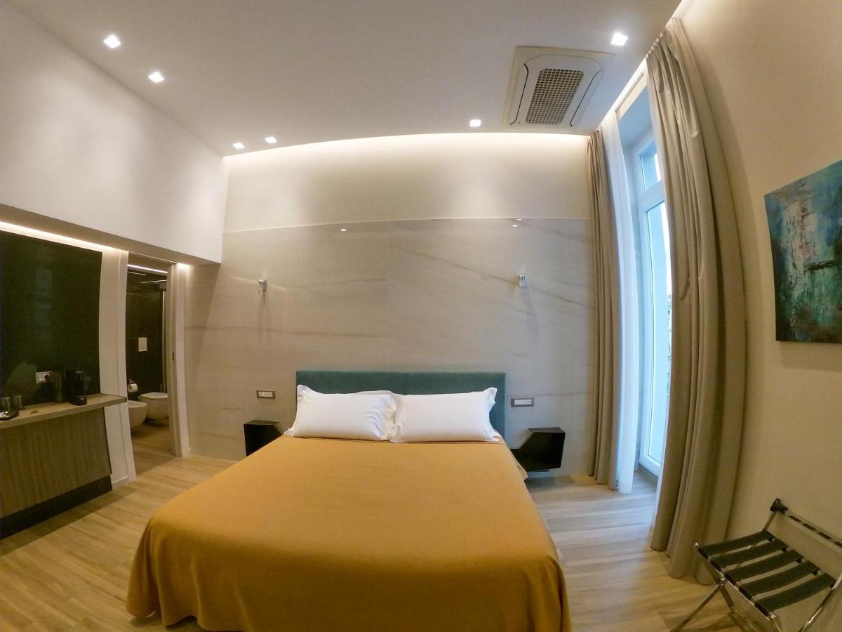 Municipio Luxury Suite Napels Buitenkant foto