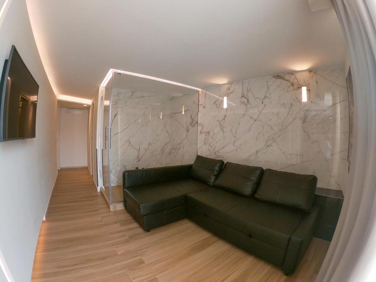 Municipio Luxury Suite Napels Buitenkant foto