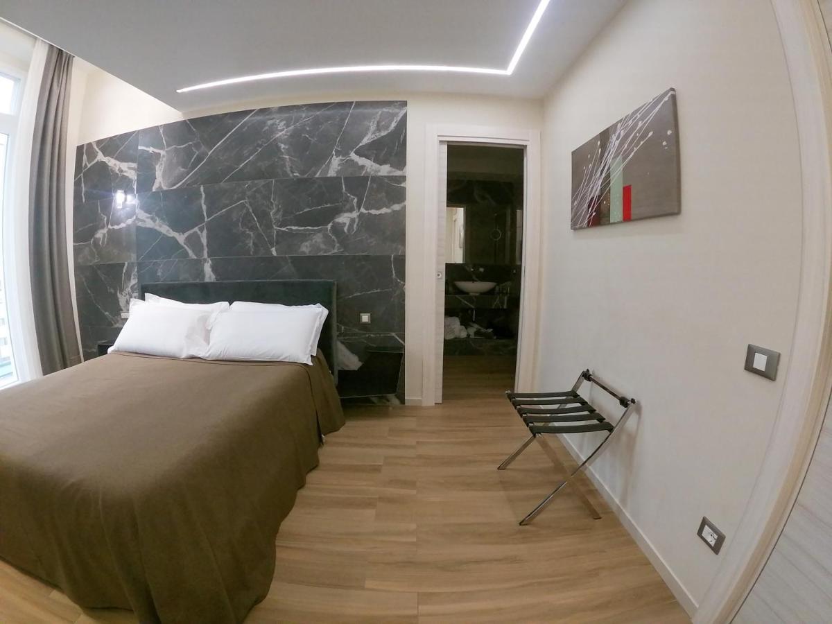 Municipio Luxury Suite Napels Buitenkant foto