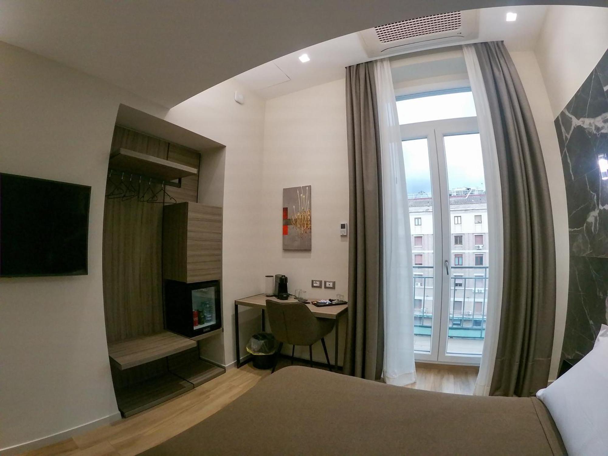 Municipio Luxury Suite Napels Buitenkant foto