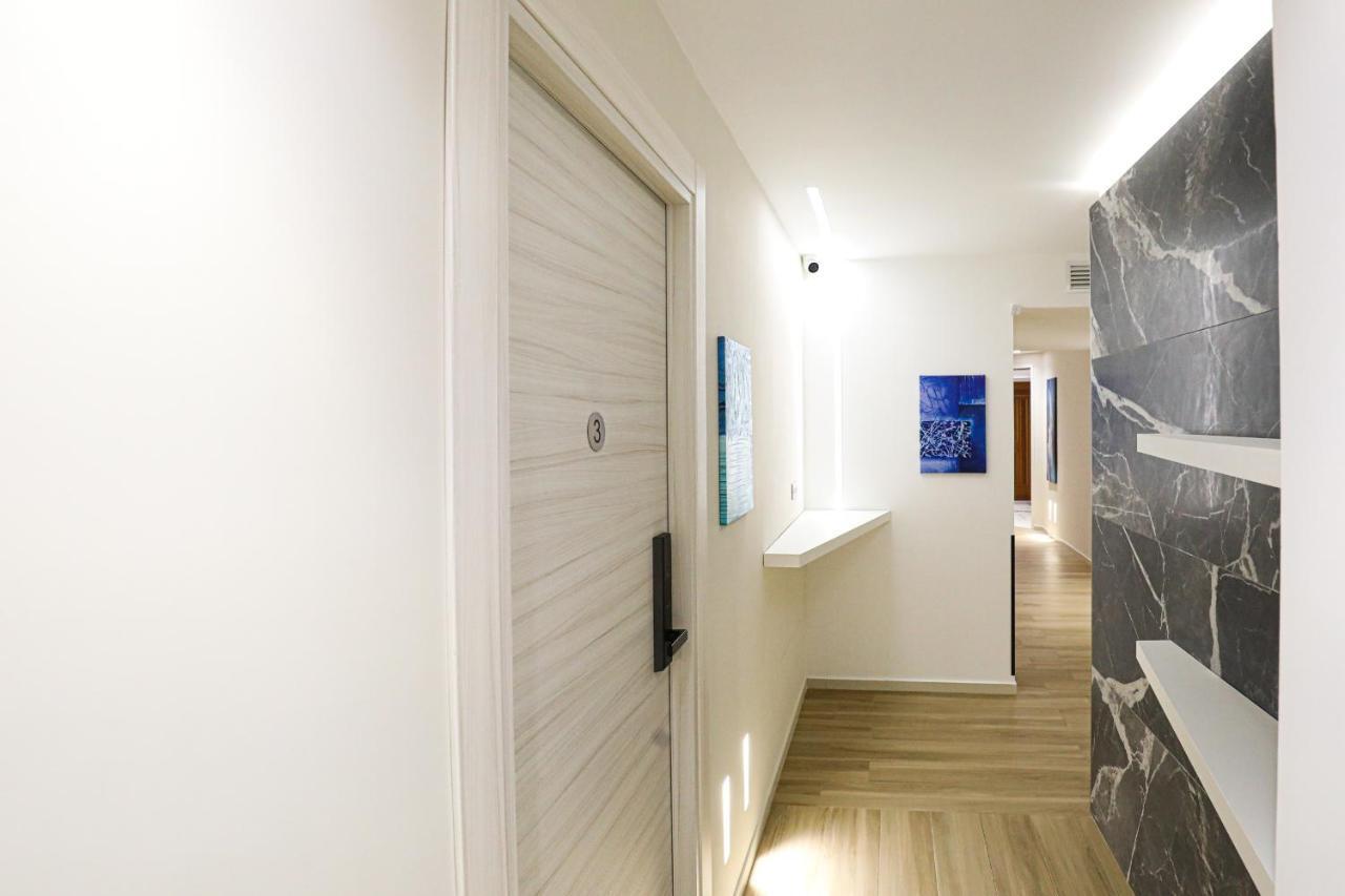 Municipio Luxury Suite Napels Buitenkant foto